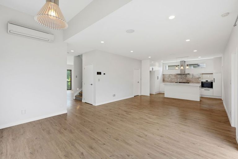 Photo of property in 9 Mccaw Avenue, Whenuapai, Auckland, 0618