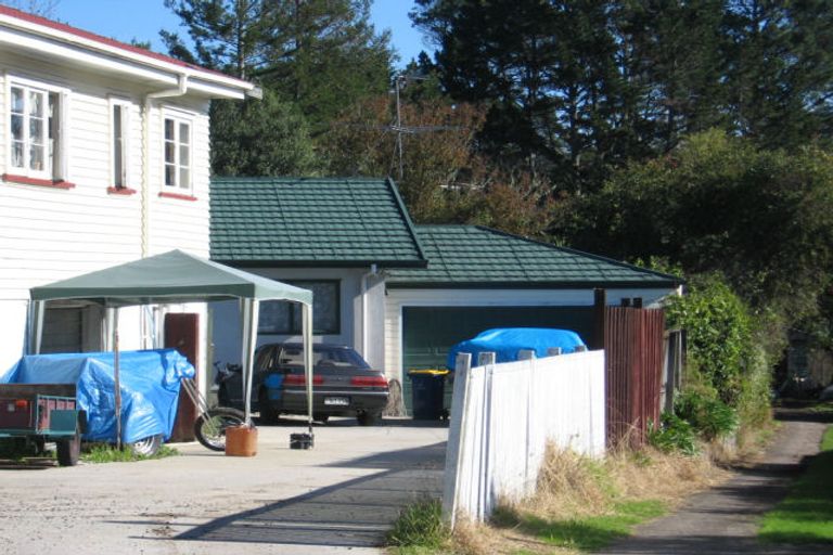 Photo of property in 80a Kaurilands Road, Titirangi, Auckland, 0604