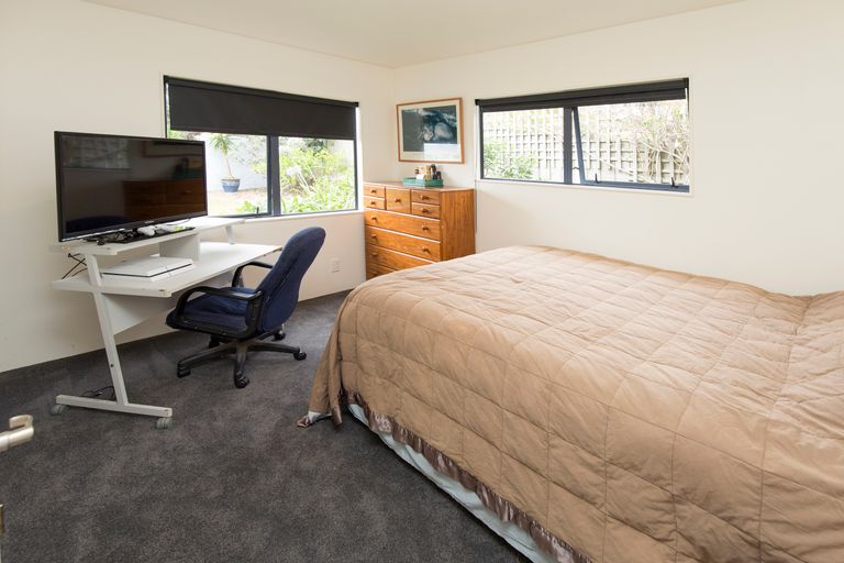 Photo of property in 62 Stanmore Bay Road, Stanmore Bay, Whangaparaoa, 0932