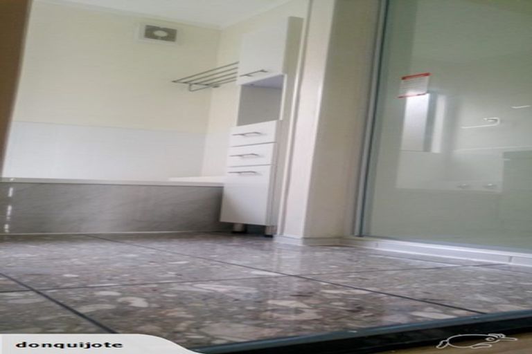 Photo of property in 164 Sunset Road, Unsworth Heights, Auckland, 0632