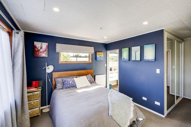 Photo of property in 14 Given Street, Havelock North, 4130