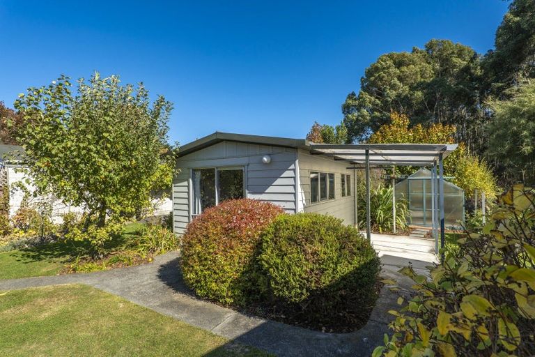 Photo of property in 6 Waipara Street, Cracroft, Christchurch, 8025