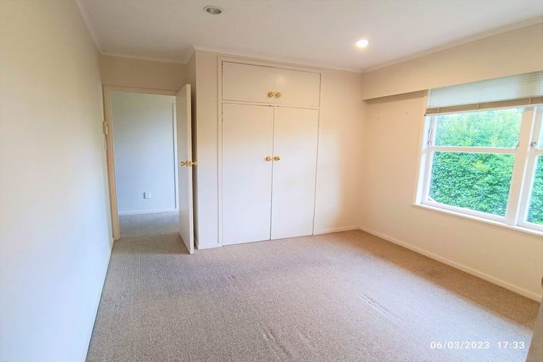 Photo of property in 34 Reeves Road, Pakuranga, Auckland, 2010