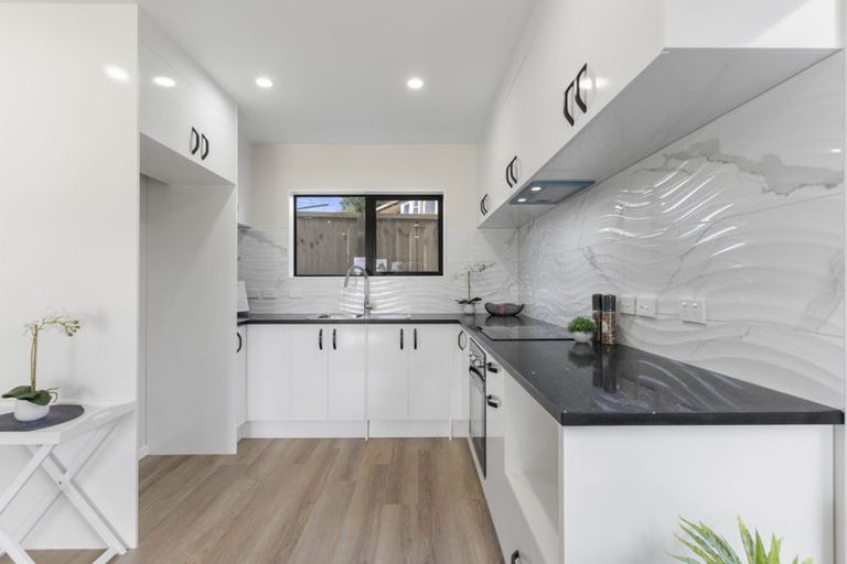 Photo of property in 4e Burbank Avenue, Manurewa, Auckland, 2102