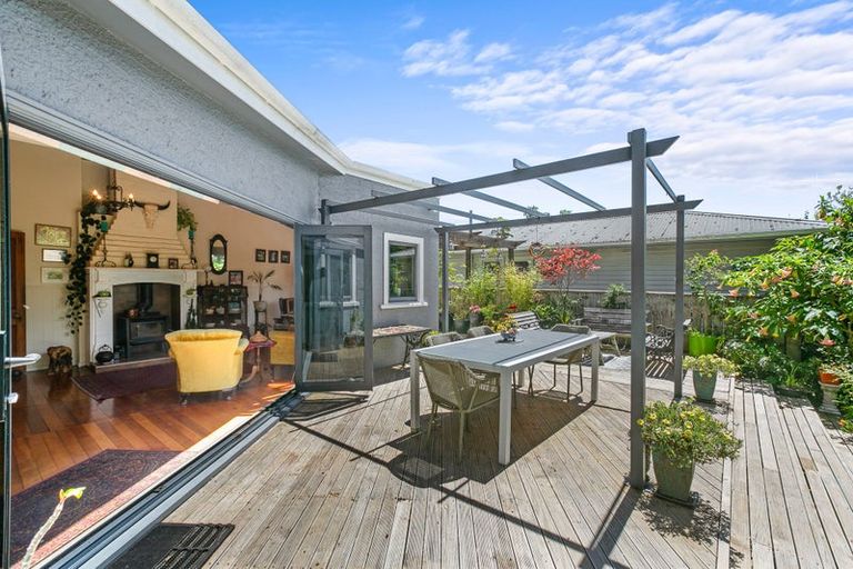 Photo of property in 109 Carrington Street, Lower Vogeltown, New Plymouth, 4310