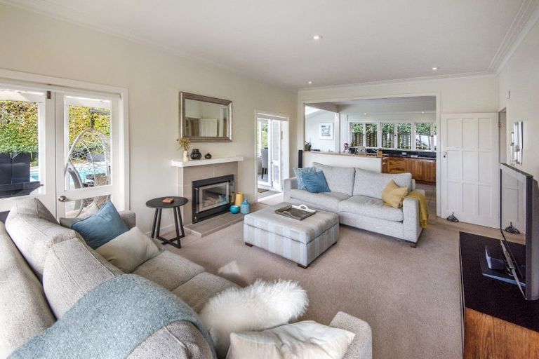 Photo of property in 1/11a Hauraki Road, Hauraki, Auckland, 0622