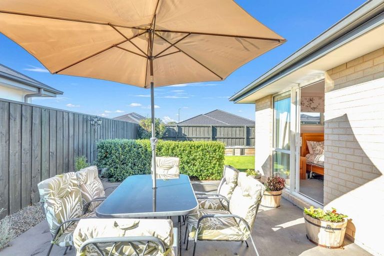 Photo of property in 6 Crossley Avenue, Woodend, 7610