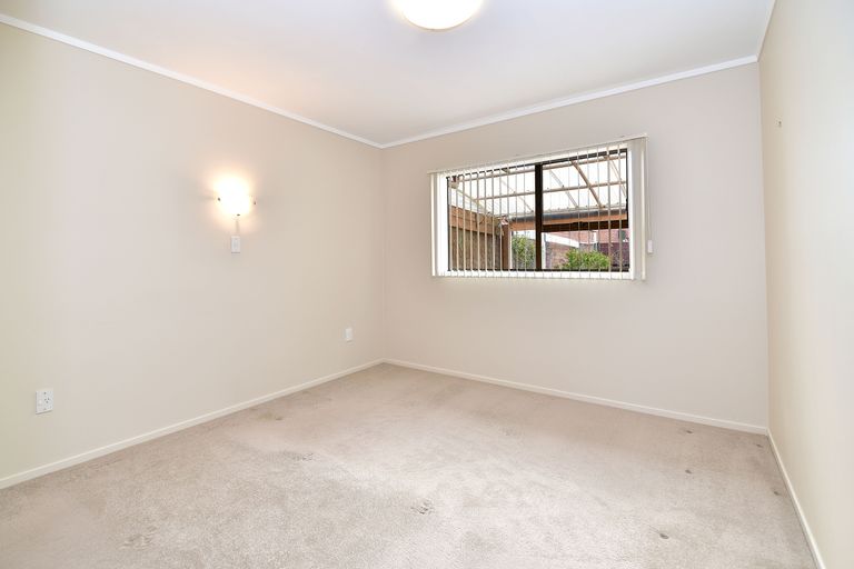 Photo of property in 178b Centreway Road, Orewa, 0931