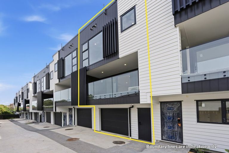 Photo of property in 8/201 Sunnynook Road, Wairau Valley, Auckland, 0627