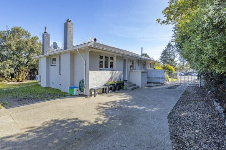 Photo of property in 7 Woodend Road, Woodend, 7610