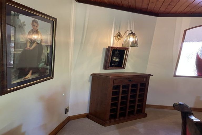 Photo of property in 426a Karori Road, Karori, Wellington, 6012