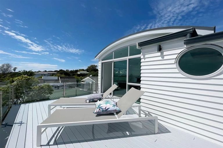Photo of property in 1/40 Beulah Avenue, Rothesay Bay, Auckland, 0630