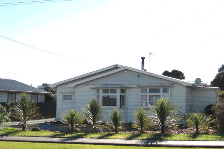 Photo of property in 110 Park Street, Hokitika, 7810