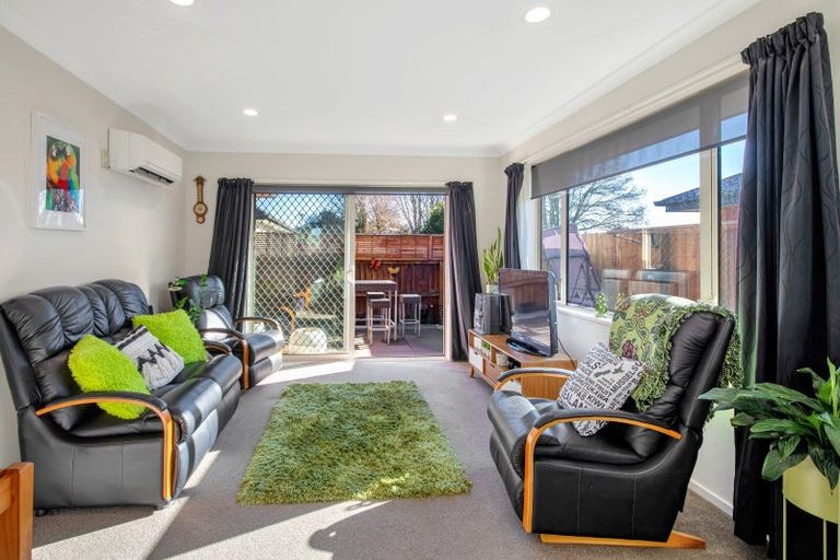 Photo of property in 2/21 Awatea Road, Hornby, Christchurch, 8042