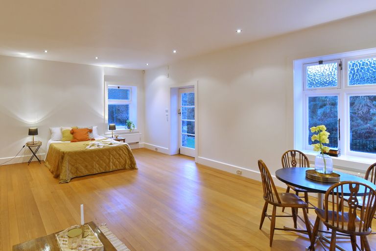 Photo of property in 103 Hackthorne Road, Cashmere, Christchurch, 8022