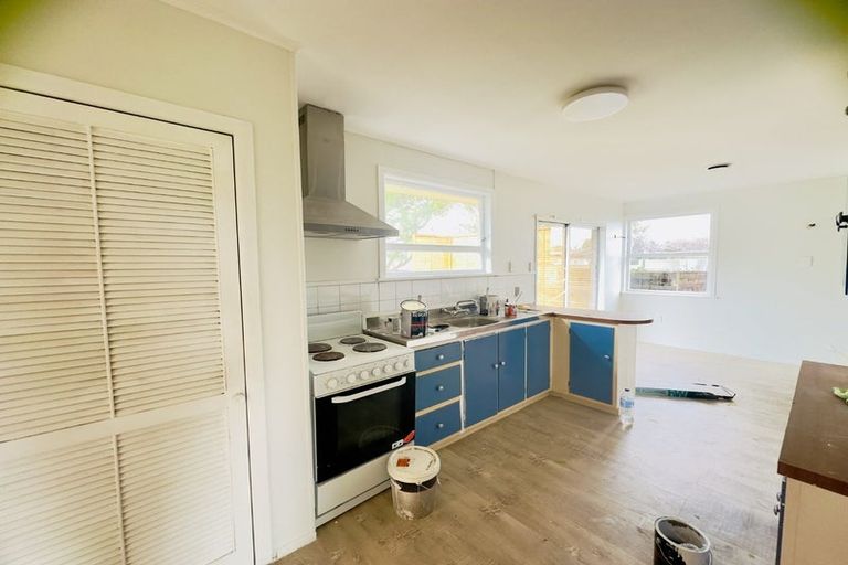 Photo of property in 16 Cargill Street, Papakura, 2110