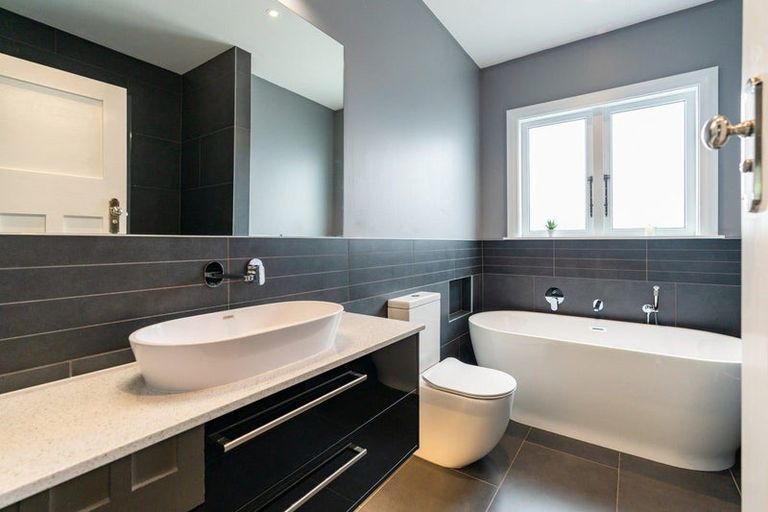 Photo of property in 37 Ponsonby Road, Karori, Wellington, 6012