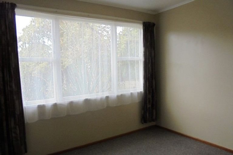 Photo of property in 24 Manapouri Place, Glenview, Hamilton, 3206