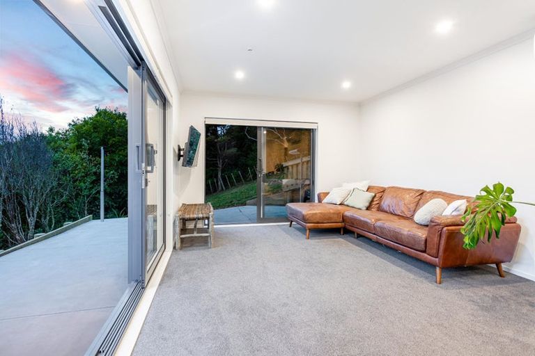 Photo of property in 100 Upper Harbour Drive, Greenhithe, Auckland, 0632