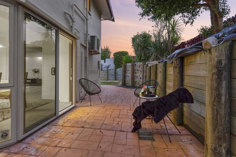 Photo of property in 75 Sartors Avenue, Browns Bay, Auckland, 0630