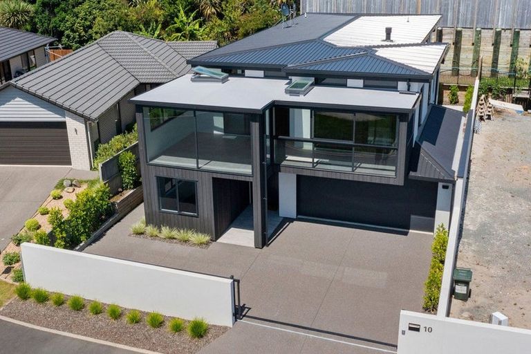 Photo of property in 10 Winspear Place, Omokoroa, 3114