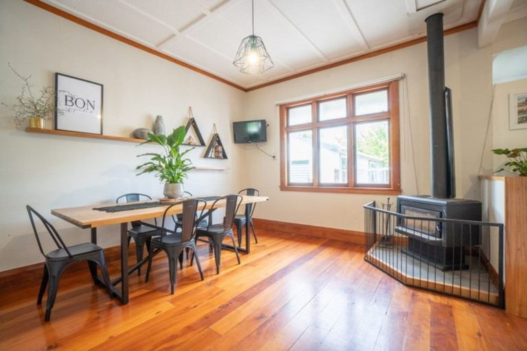 Photo of property in 26 Kingswood Street, Takaro, Palmerston North, 4412