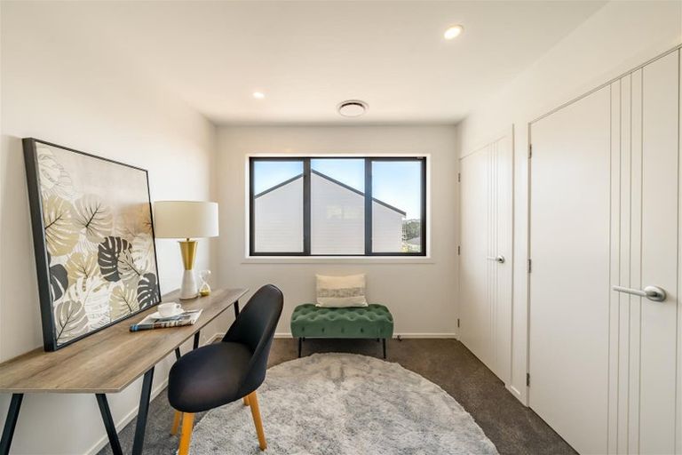 Photo of property in 37a Waitaria Terrace, Aotea, Porirua, 5024