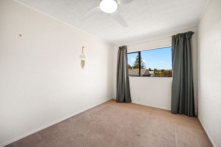 Photo of property in 14 Colstone Street, Glenview, Hamilton, 3206