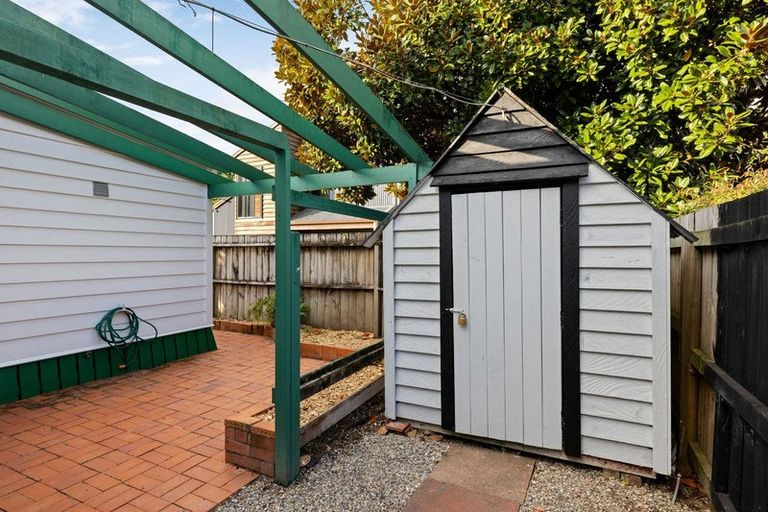 Photo of property in 128 Victoria Street, Cambridge, 3434