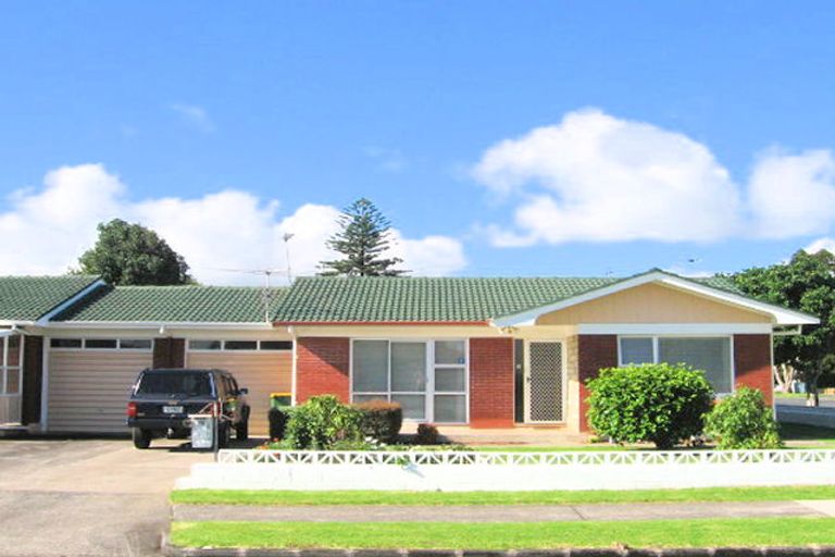 Photo of property in 2/57 Glen Avenue, Papatoetoe, Auckland, 2025