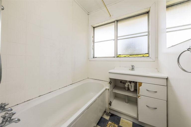 Photo of property in 110 Grande Vue Road, Hillpark, Auckland, 2102