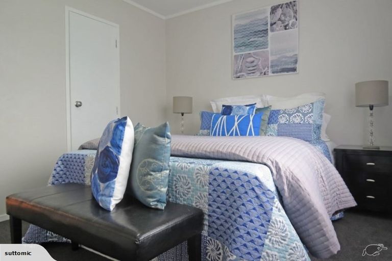 Photo of property in 75a Willis Road, Papakura, 2110