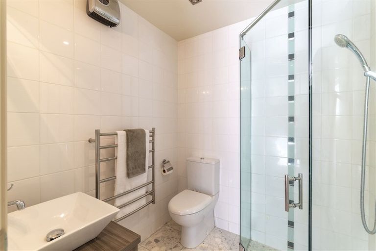 Photo of property in 108a Rossall Street, Merivale, Christchurch, 8014