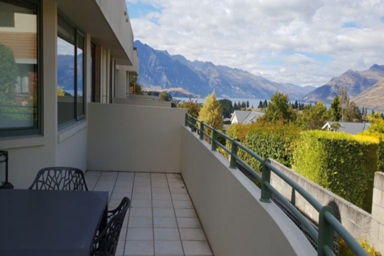 Photo of property in 10a Salmond Place, Queenstown, 9300