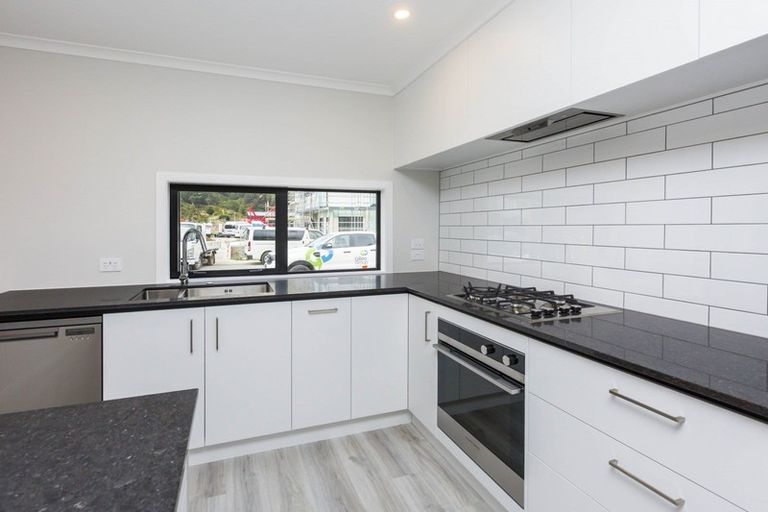 Photo of property in 84 Mawai Hakona Drive, Wallaceville, Upper Hutt, 5018