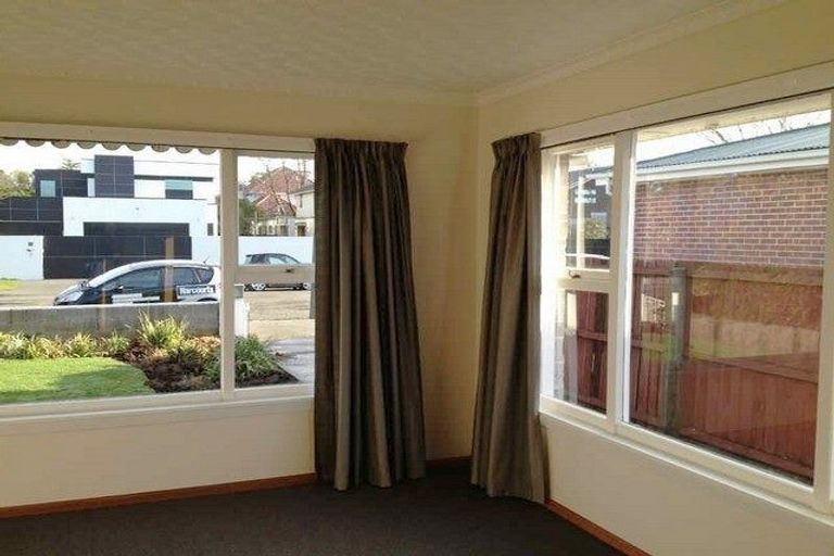 Photo of property in 18 Devonport Lane, St Albans, Christchurch, 8014