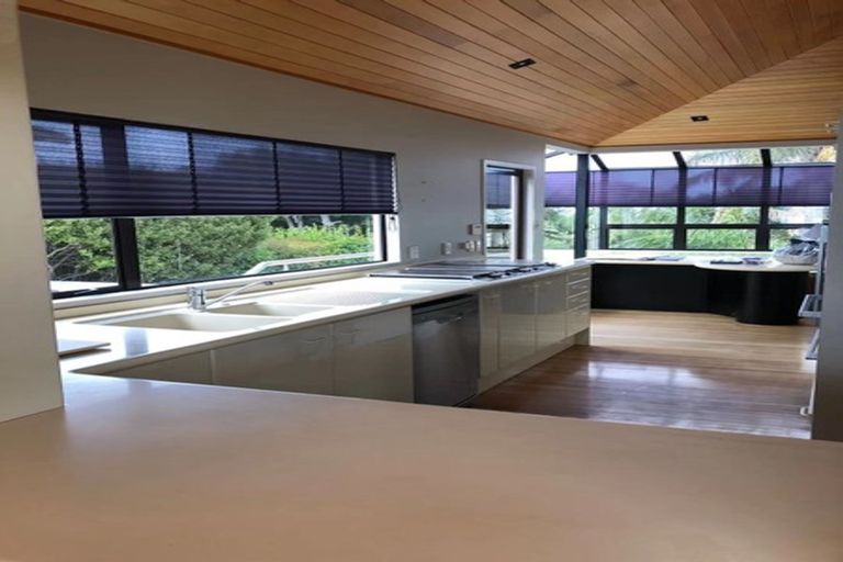 Photo of property in 74 Ardern Avenue, Stanmore Bay, Whangaparaoa, 0932