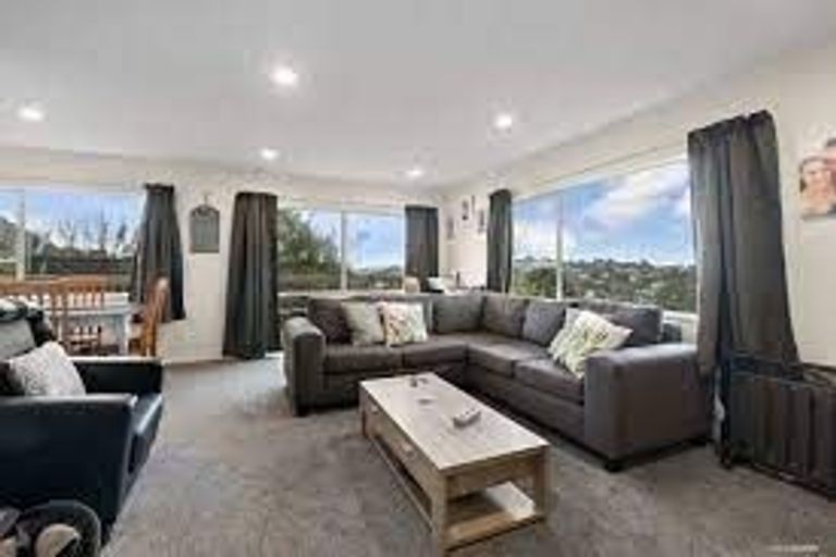 Photo of property in 17 Stredwick Drive, Torbay, Auckland, 0630