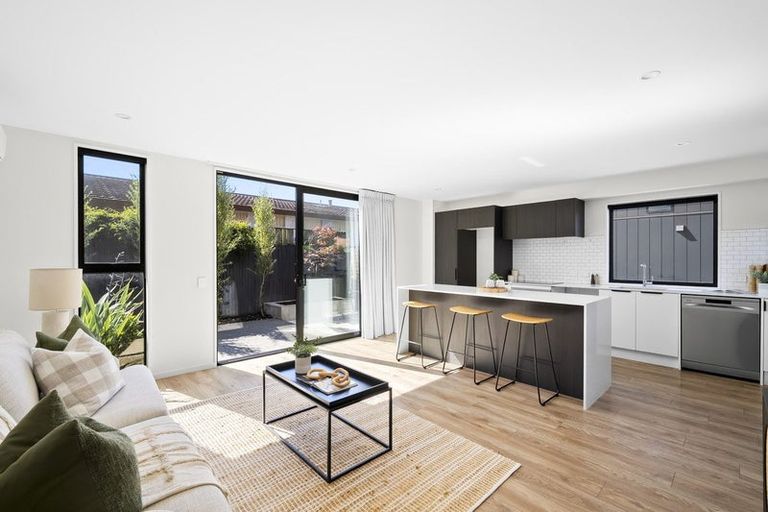 Photo of property in 2/42 Dickens Street, Addington, Christchurch, 8024