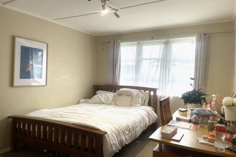 Photo of property in 52 Dyer Street, Epuni, Lower Hutt, 5011