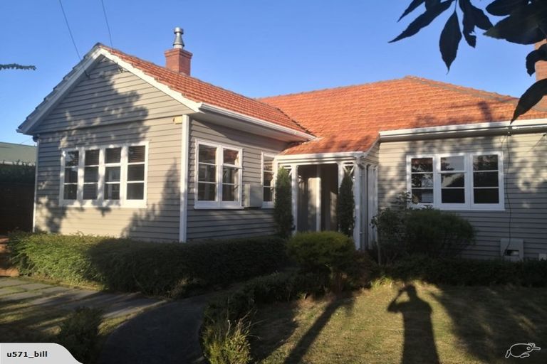 Photo of property in 23 Vincent Street, Waterloo, Lower Hutt, 5011