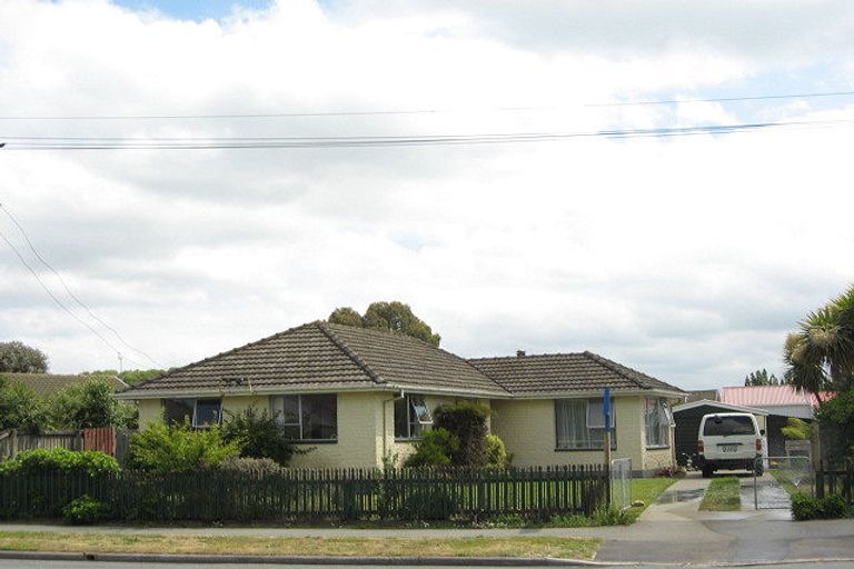 Photo of property in 484 Mairehau Road, Parklands, Christchurch, 8083