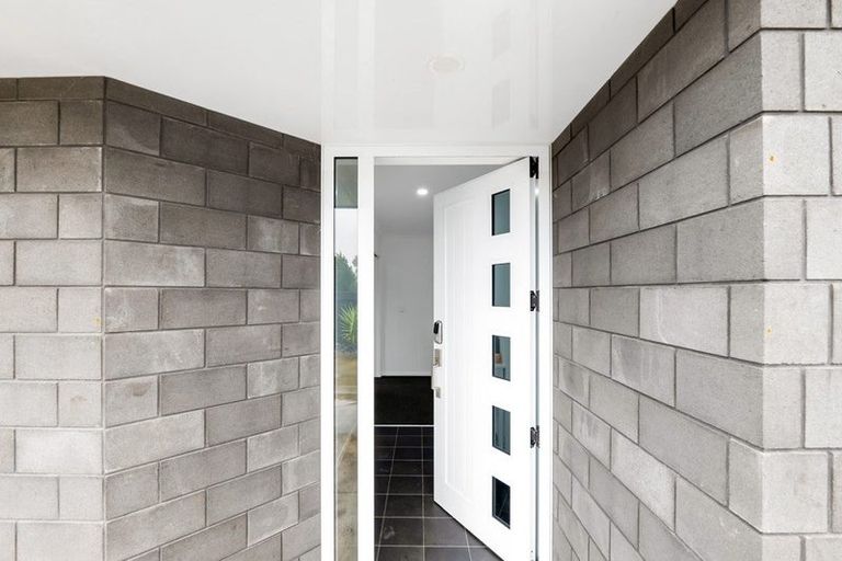 Photo of property in 110 Cracroft Street, Waitara, 4320