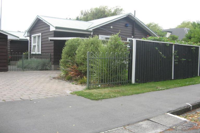 Photo of property in 19 Athol Terrace, Upper Riccarton, Christchurch, 8041