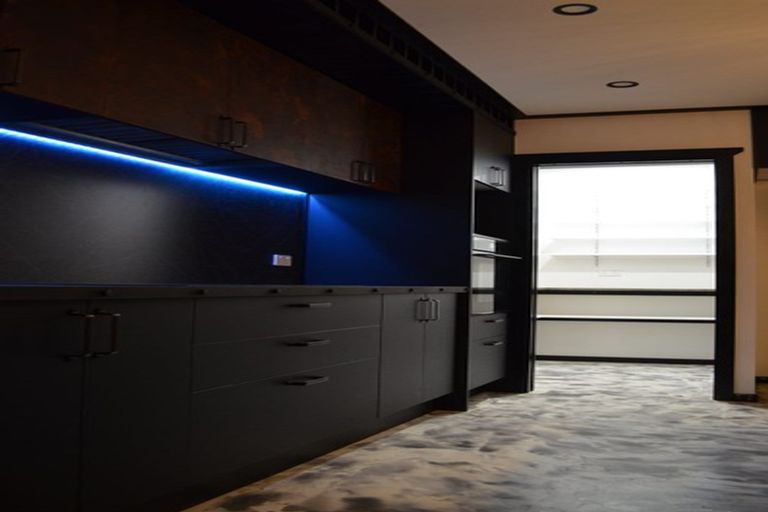 Photo of property in 112 Kawiu Road, Levin, 5510