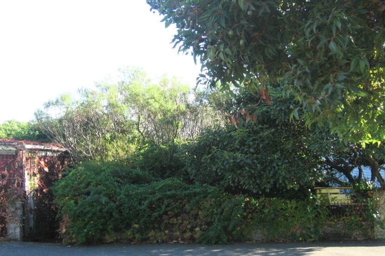 Photo of property in 17 Mahoe Street, Eastbourne, Lower Hutt, 5013