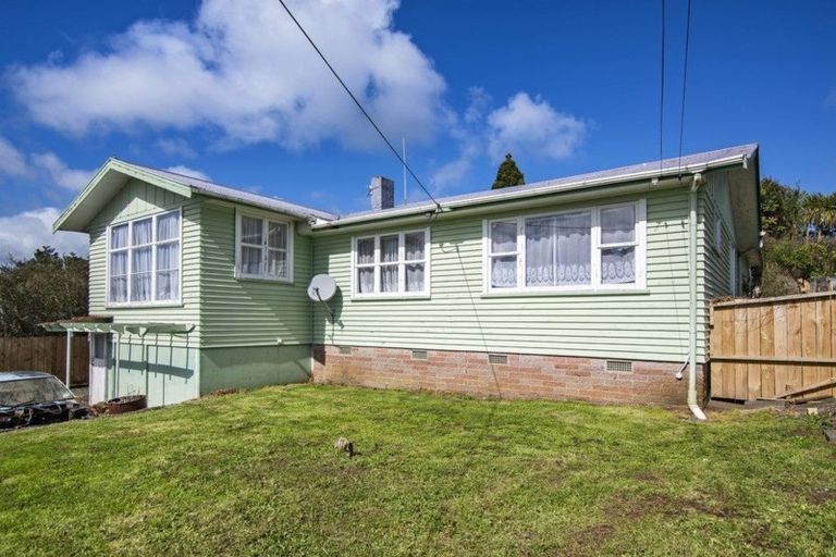 Photo of property in 15 Taraire Crescent, Otangarei, Whangarei, 0112