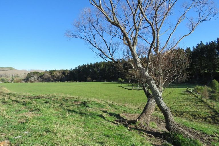 Photo of property in 957 Waimarama Road, Waimarama, Havelock North, 4294