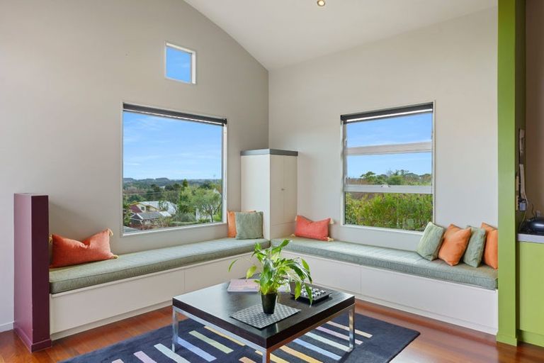 Photo of property in 110 Winara Avenue, Waikanae, 5036