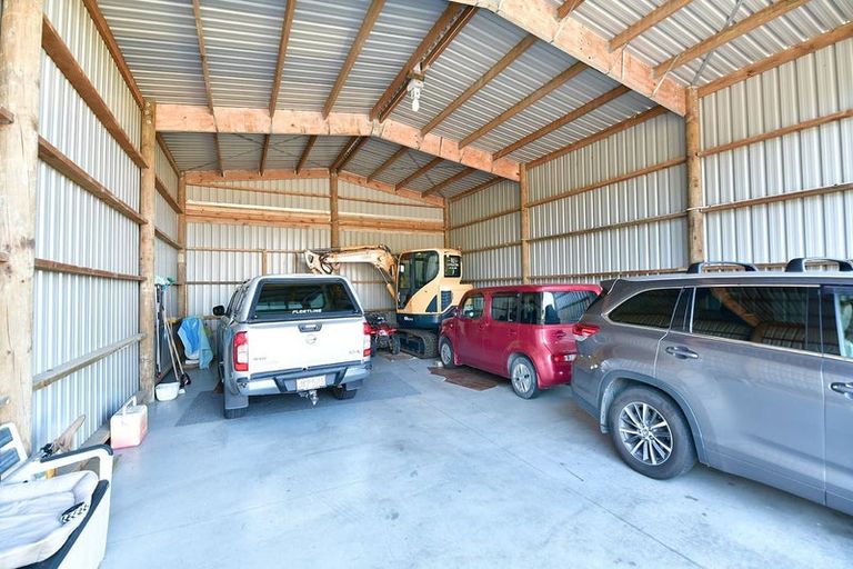 Photo of property in 128 Spur Road, Stillwater, Silverdale, 0993